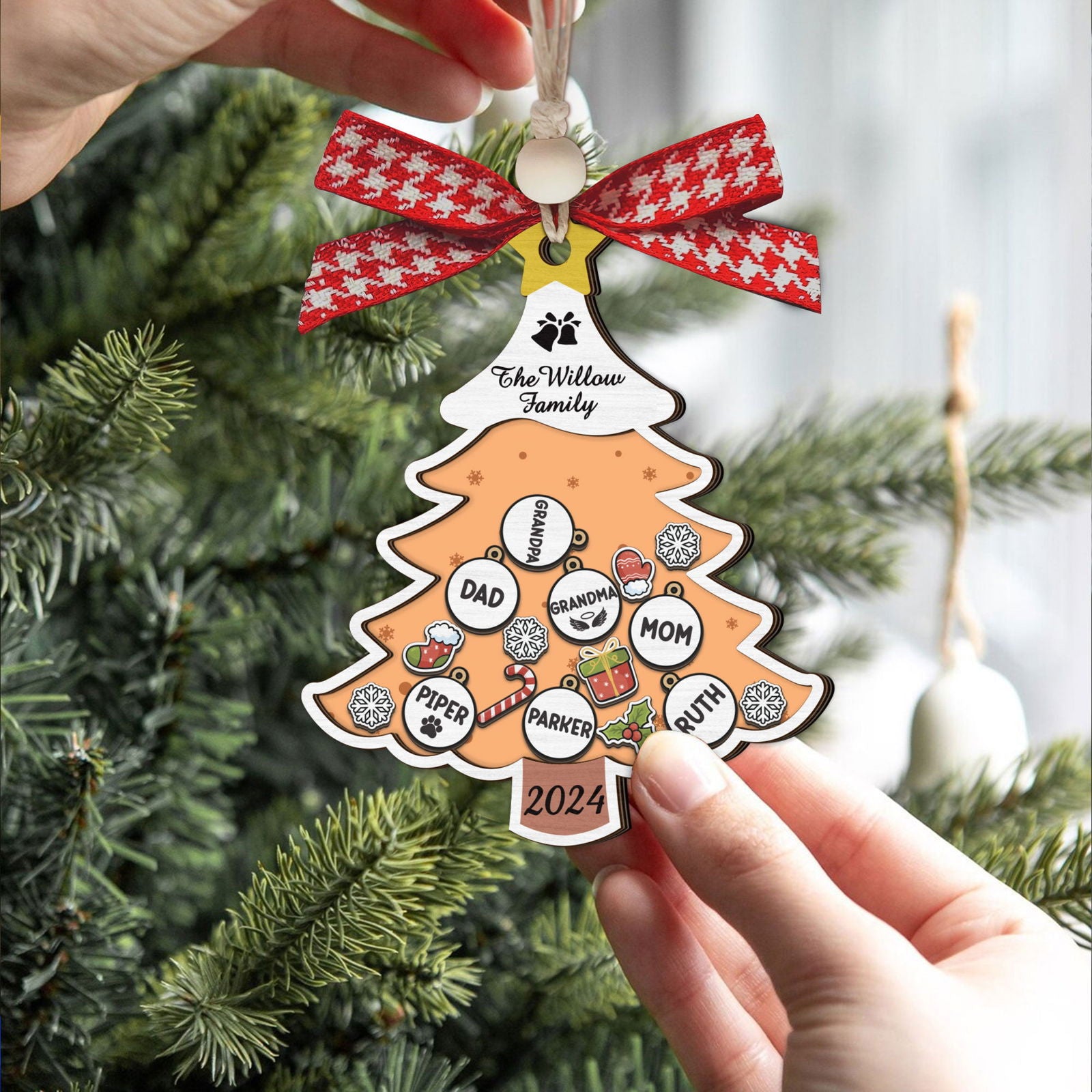 Custom Family Names Christmas Tree Decorations, Family Wooden Ornaments CF207 - Kindlytoys